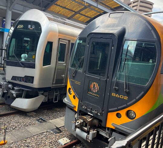 高松駅で乗り換え