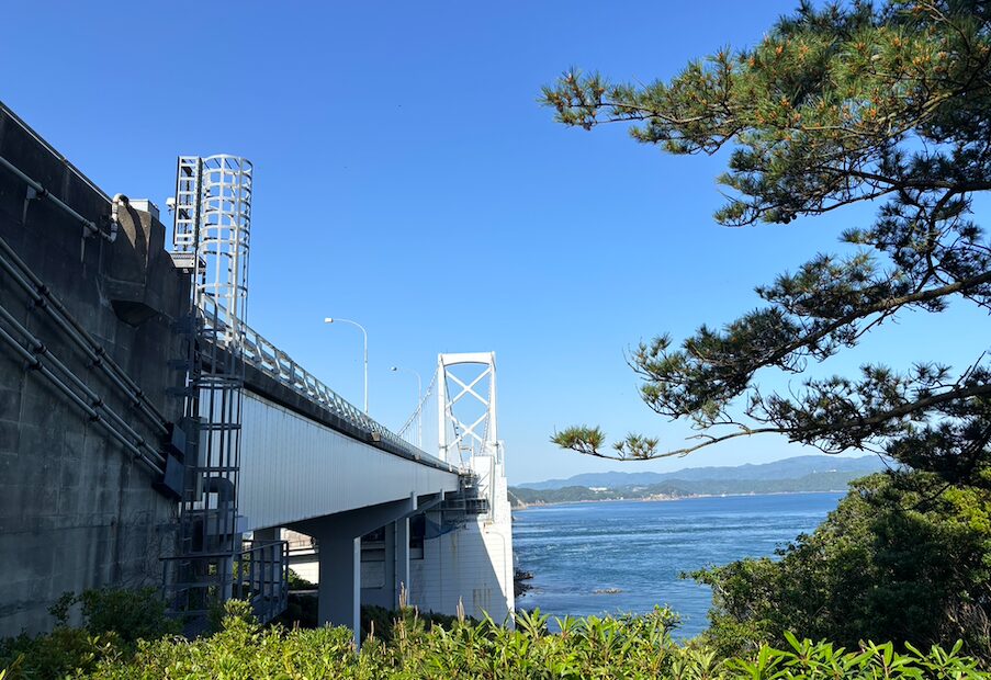 大鳴門橋